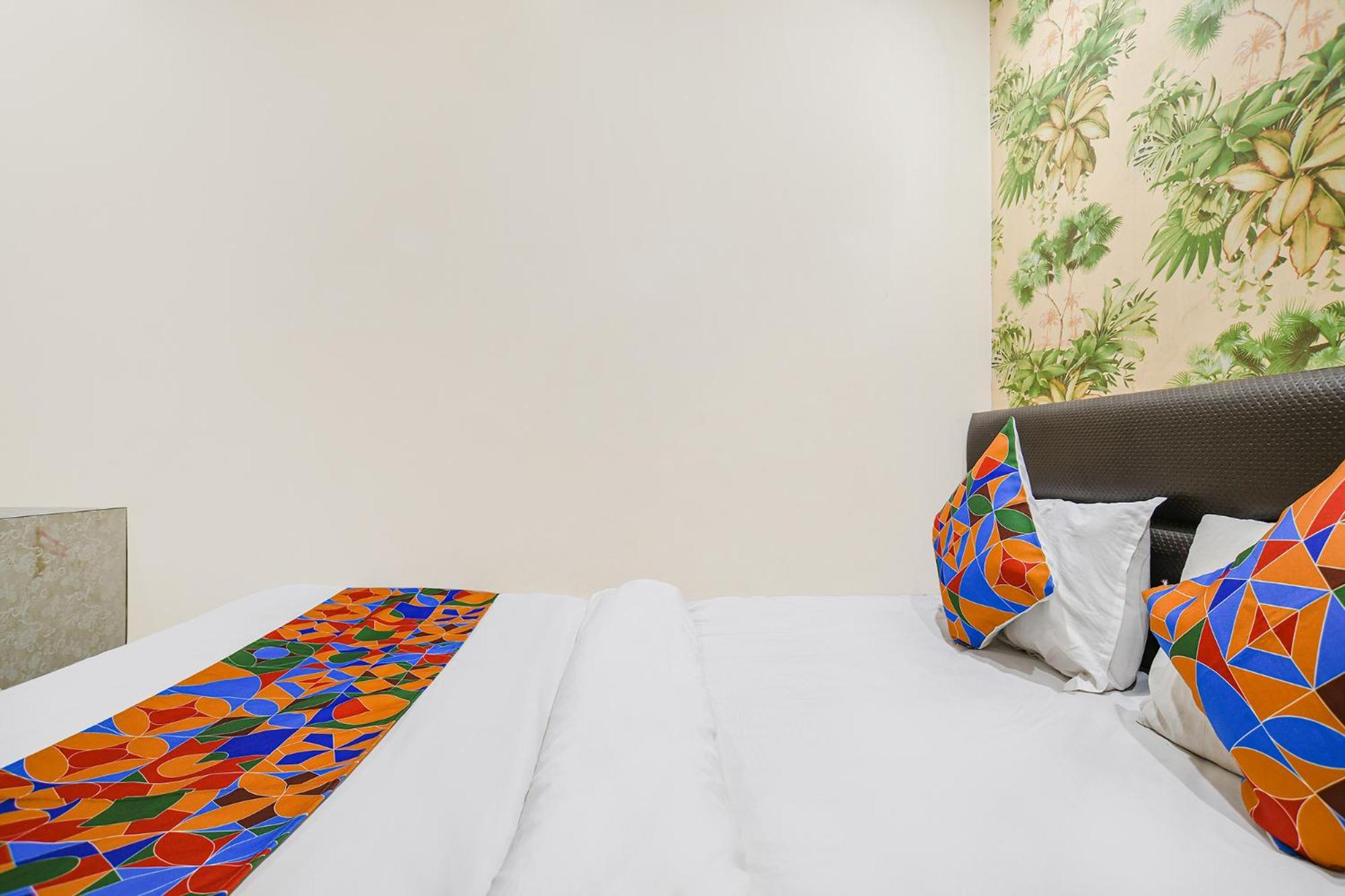 Fabhotel Shivam Palace- Near Mahakal Mandir Удджайн Экстерьер фото
