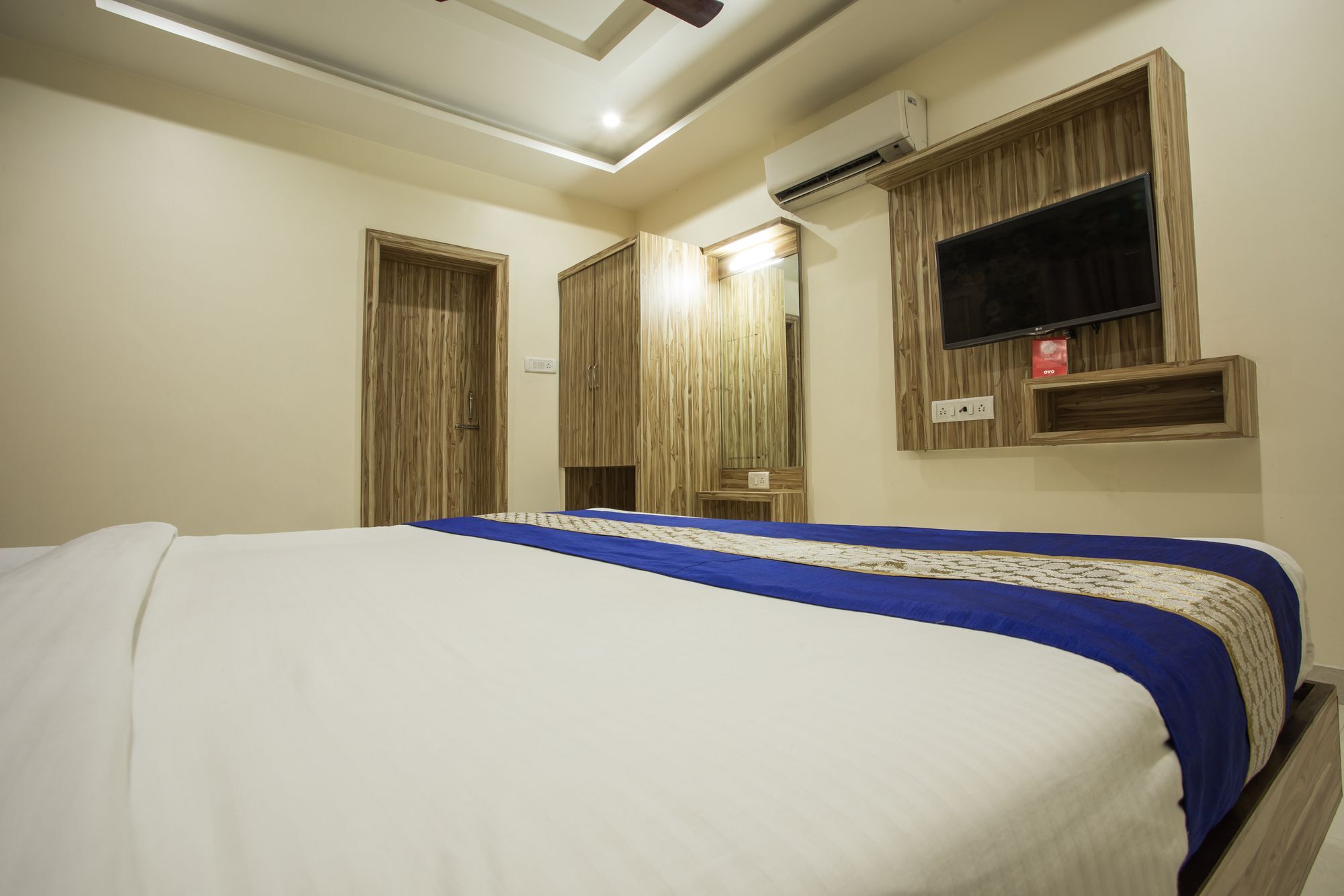 Fabhotel Shivam Palace- Near Mahakal Mandir Удджайн Экстерьер фото